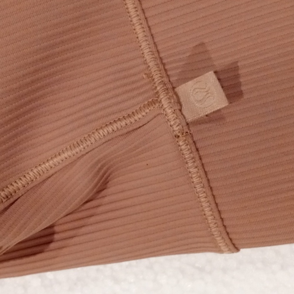 Lululemon Ribbed Tank - Picture 3 of 8